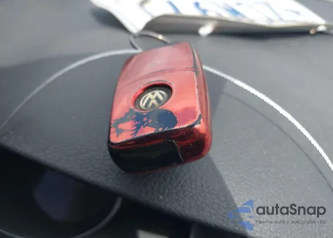 2013 Volkswagen Golf R 4-Door z USA, uszkodzony, nr VIN WVWPF7AJ0DW077807